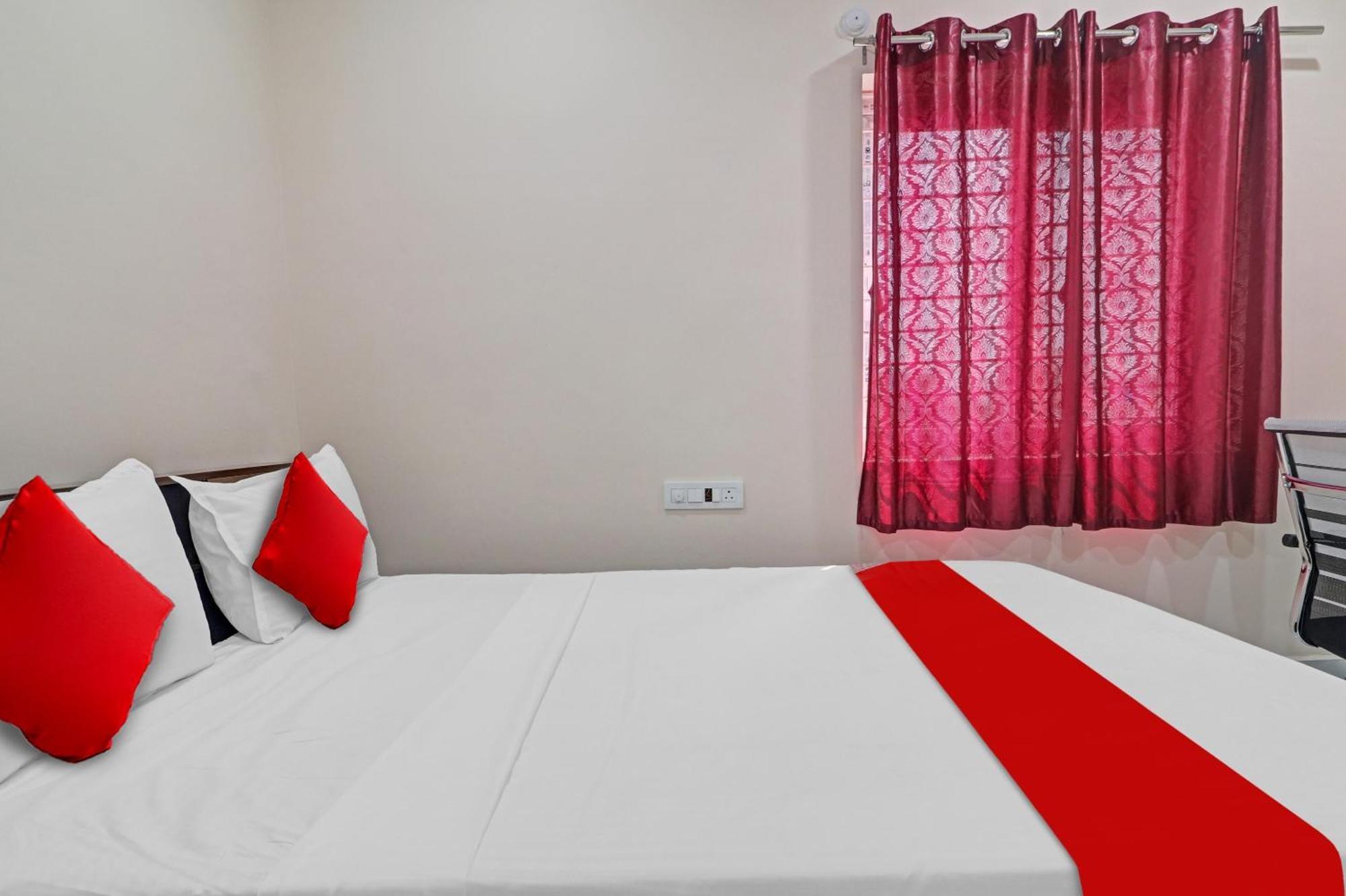 Hotel O Sv Grand Hyderabad Exterior foto